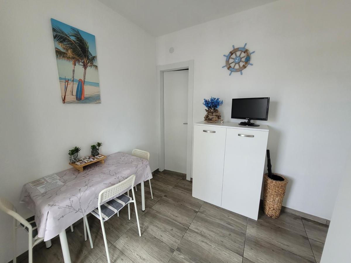 Arnica Apartment Lignano Sabbiadoro Buitenkant foto