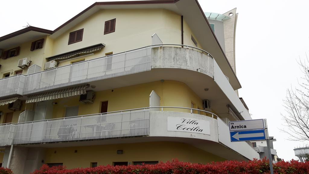 Arnica Apartment Lignano Sabbiadoro Buitenkant foto
